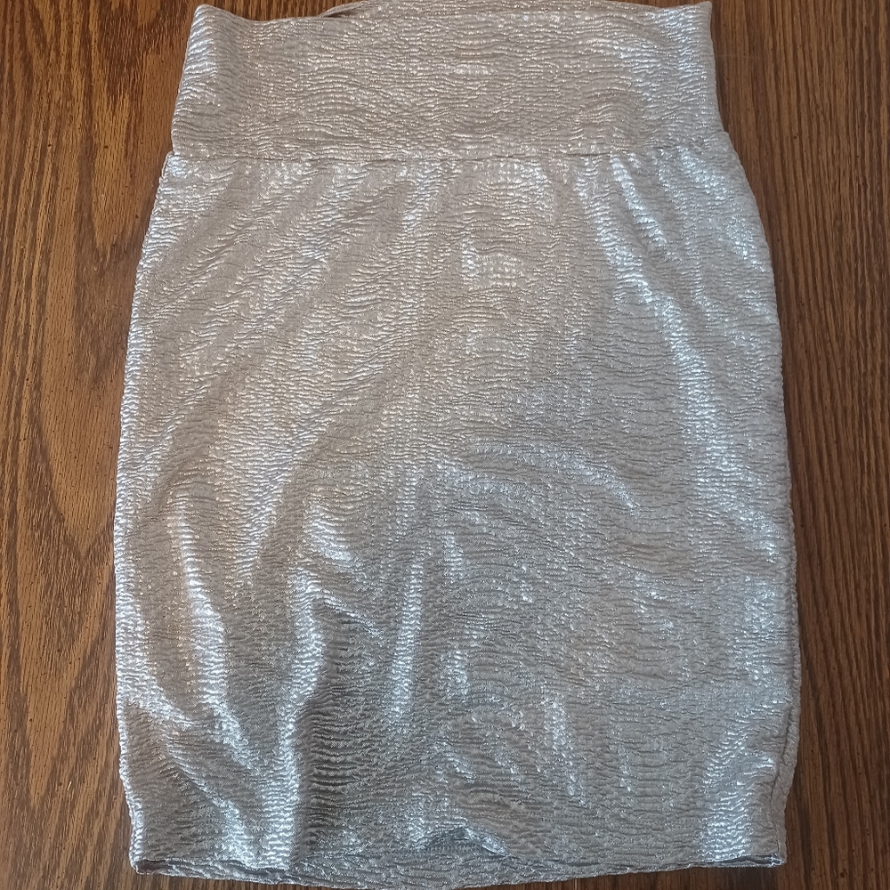 Decree skirt